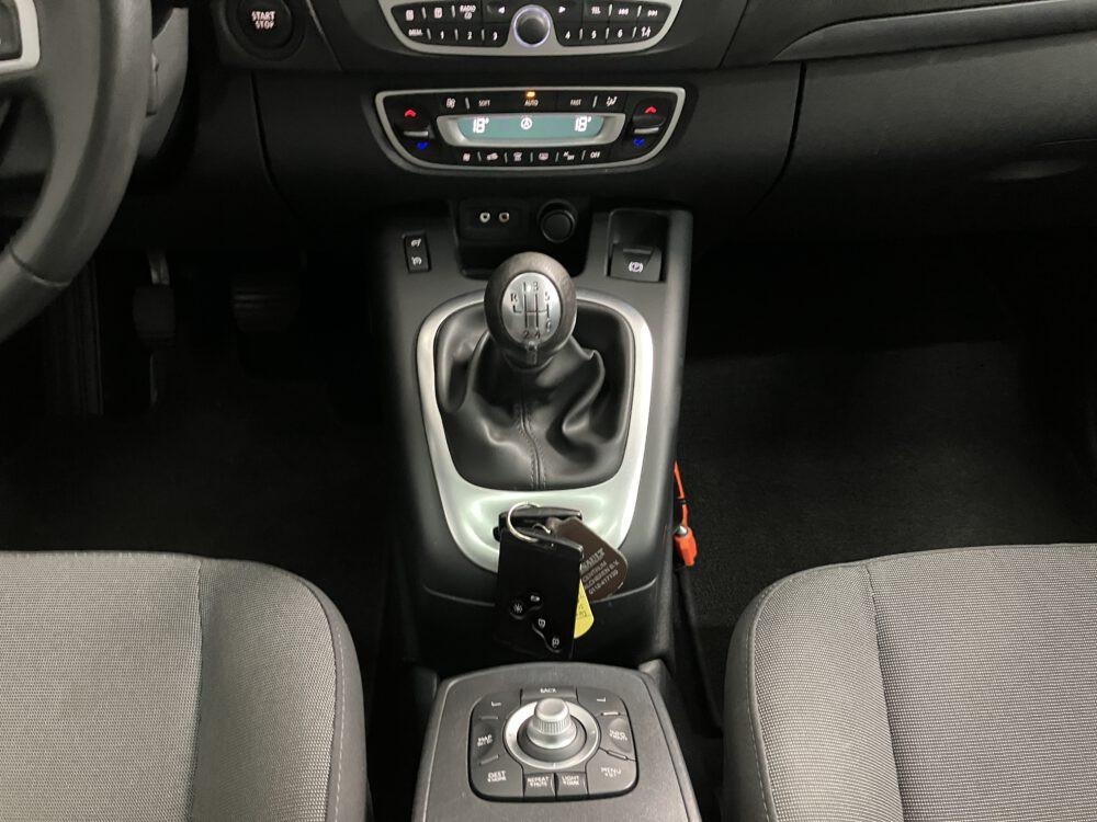 Renault Scenic 1.6 Parisienne