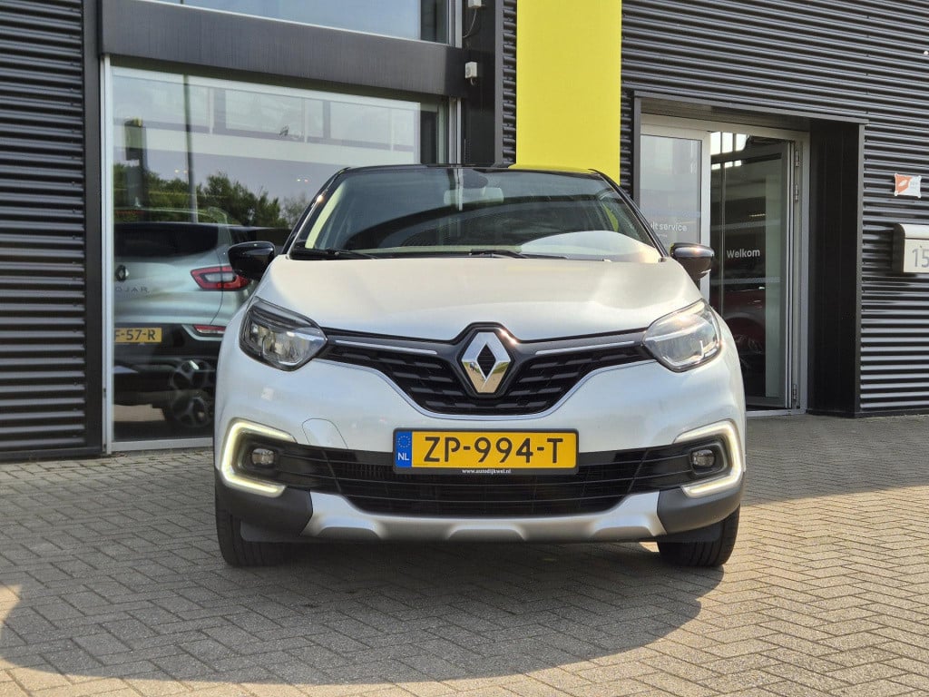 Renault Captur 1.3 tce 150 edc automaat intens panorama dak, trekhaak, navi