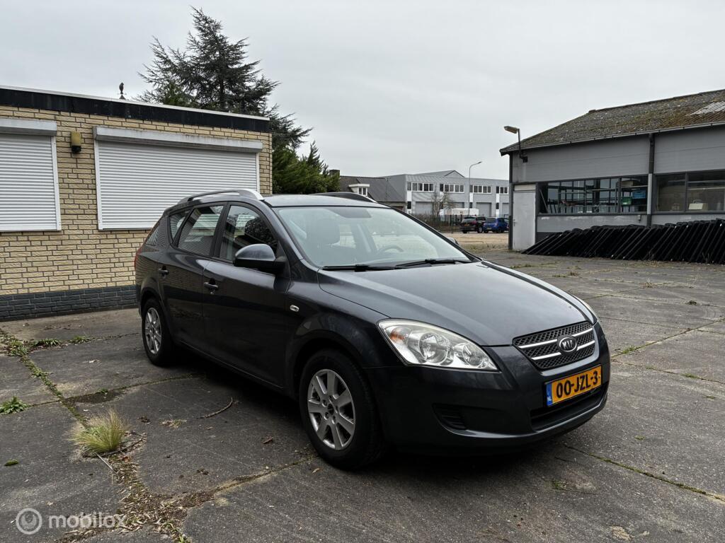 Kia cee'd Sporty Wagon 1.4 X-tra ISG Airco km142.399 BJ2009