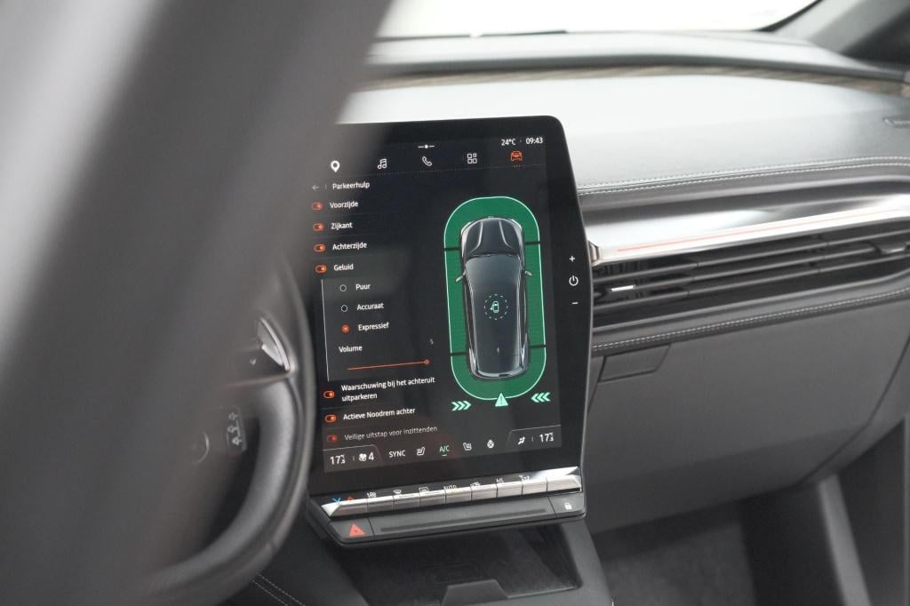 Renault Megane E-tech ev60 optimum charge iconic | 360 camera | harman kard