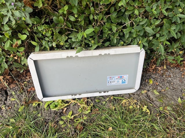 Bord "Opladen elektrische voertuigen " van metaal
