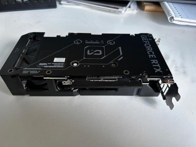 ASUS Dual GeForce RTX™ 4060 Ti 8gb