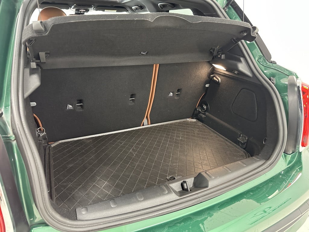 Mini Cooper mini 2.0 yours | british racing green | cognac int. | panora