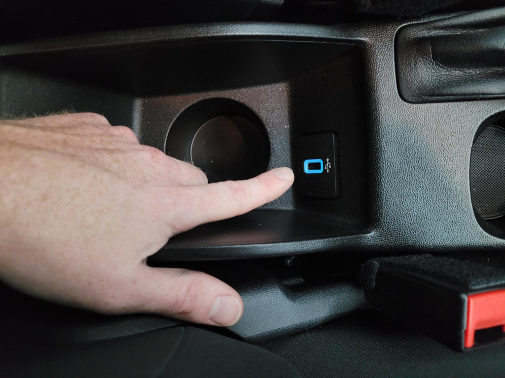Ford Fiesta 1.1 trend | voorruitverwarming | velgen | cruisecontrol | groot
