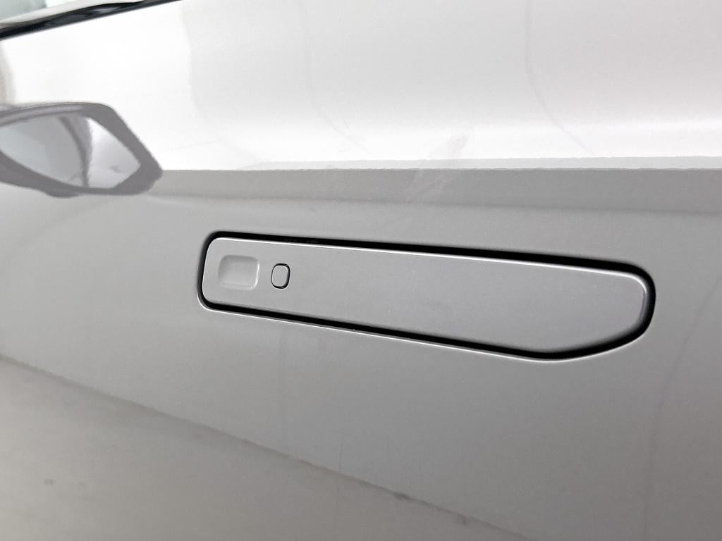 Leapmotor B05 promax design 67.1 kwh | voorraad ! | wind grey | 482 km wltp