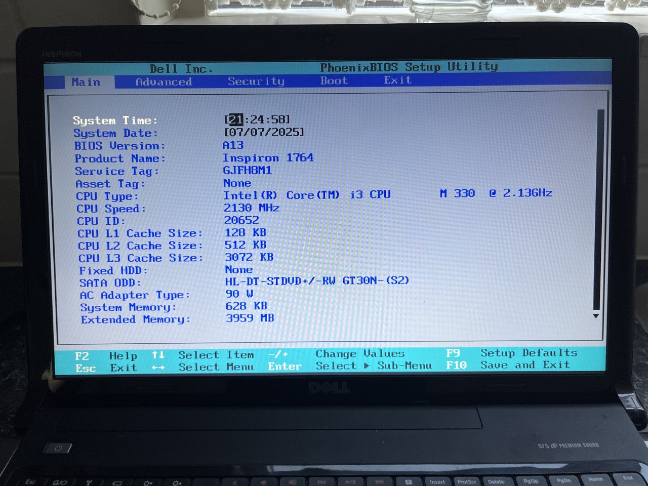 Dell Inspiron 1764 i3-330M 4Gb 17,3" met tas  [voor een zak bolussen]