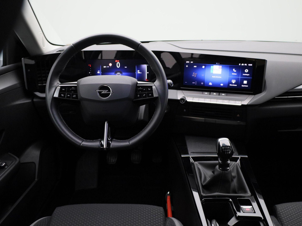 Opel Astra 1.2 edition | navigatie | climate control | parkeersensoren | le