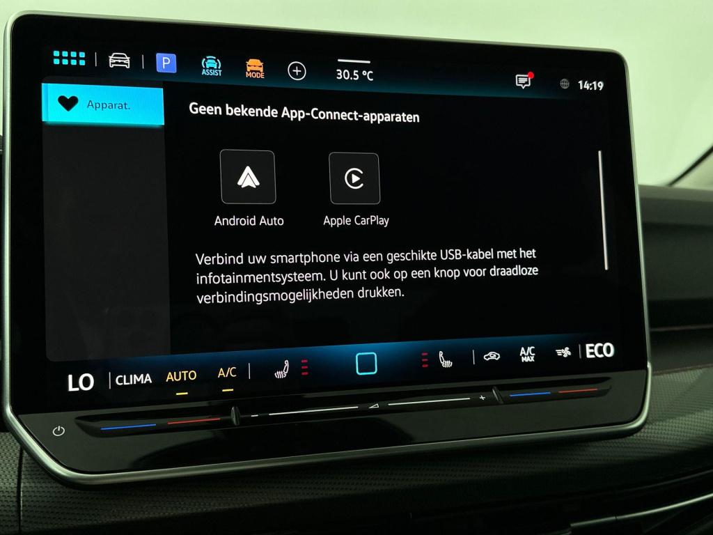 Volkswagen Golf style plug in hybride 204 pk