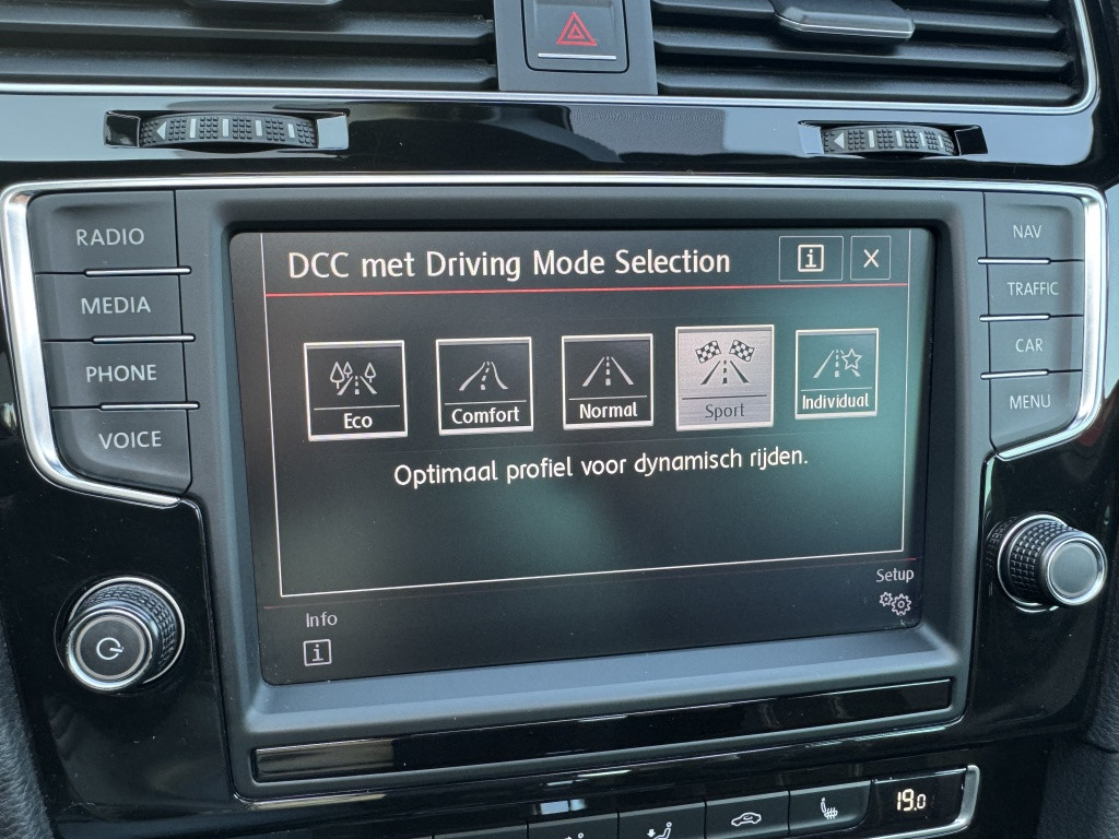Volkswagen Golf 2.0 tsi gti clubsport dsg| nl-auto | pano | dynaudio | appl