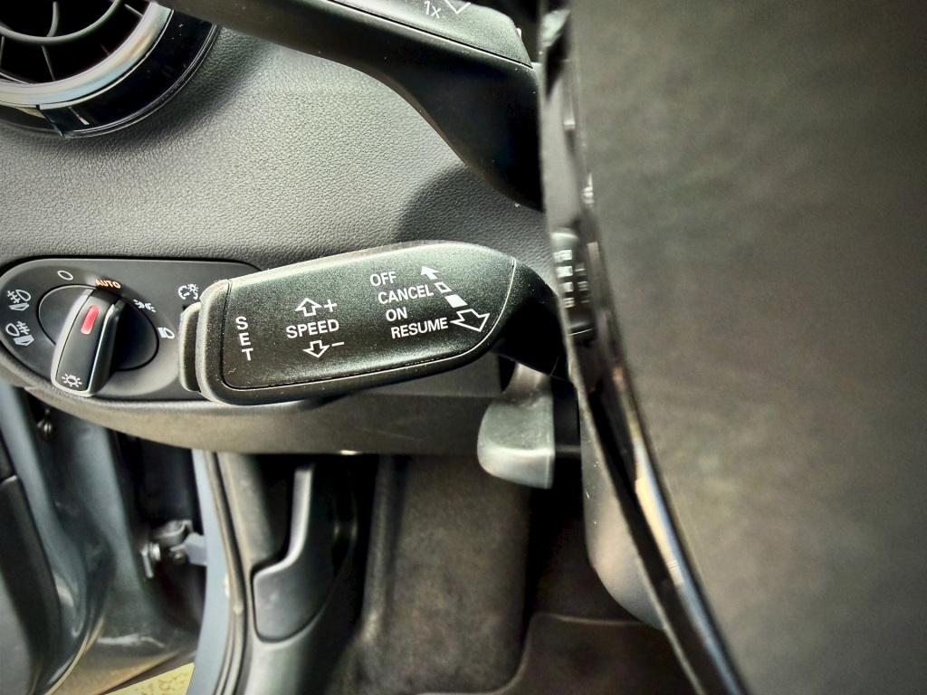 Audi A1 Sportback 1.0 tfsi advance sport s-line navi ecc cruise