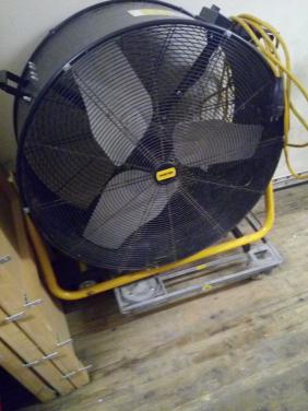 Schuurdroger / Ventilator op wielen