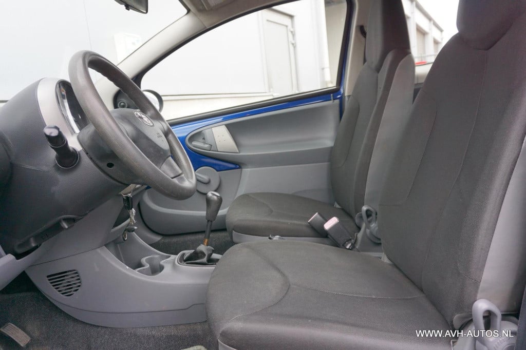 Toyota Aygo 1.0-12v