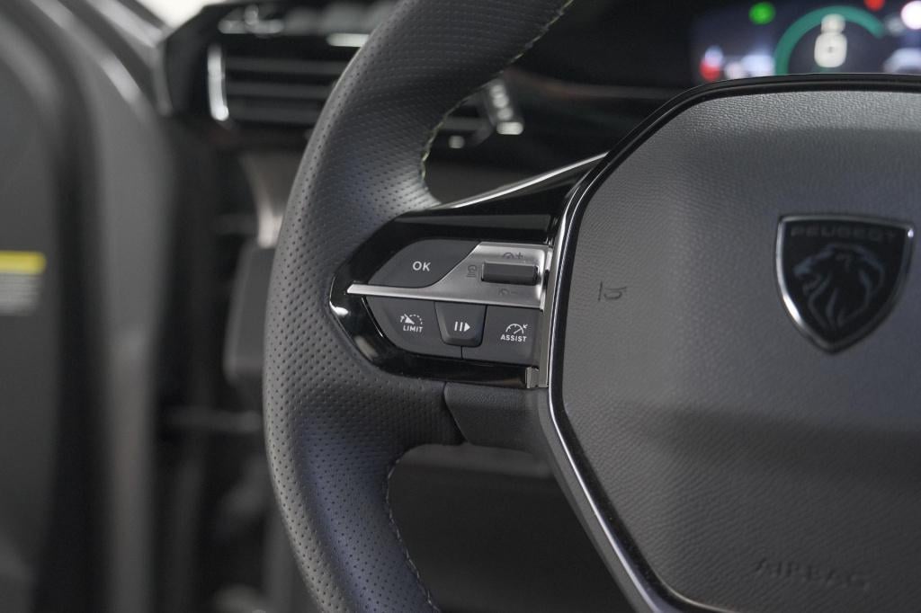 Peugeot 408 1.2 hybrid 136 e-dcs6 gt | 360 camera | elektrische kofferklep 