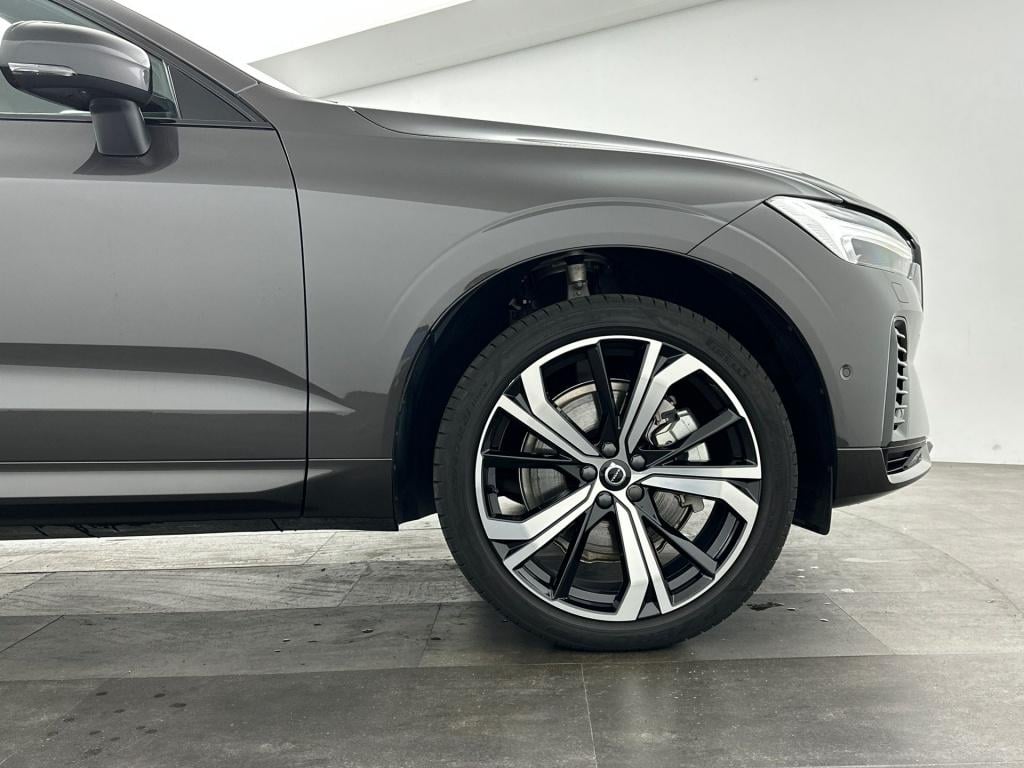 Volvo XC60 t6 398pk recharge ultra dark| pano| luchtvering| hud| 360camera