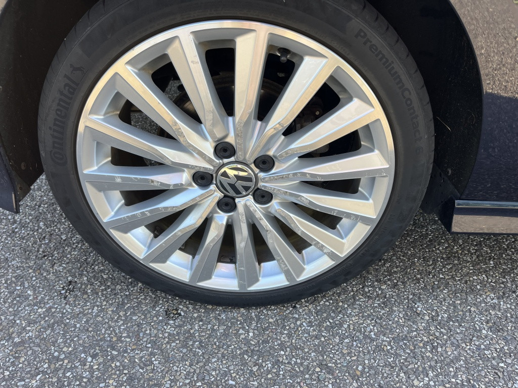 Volkswagen Golf 1.4 tsi act bns ed r-line