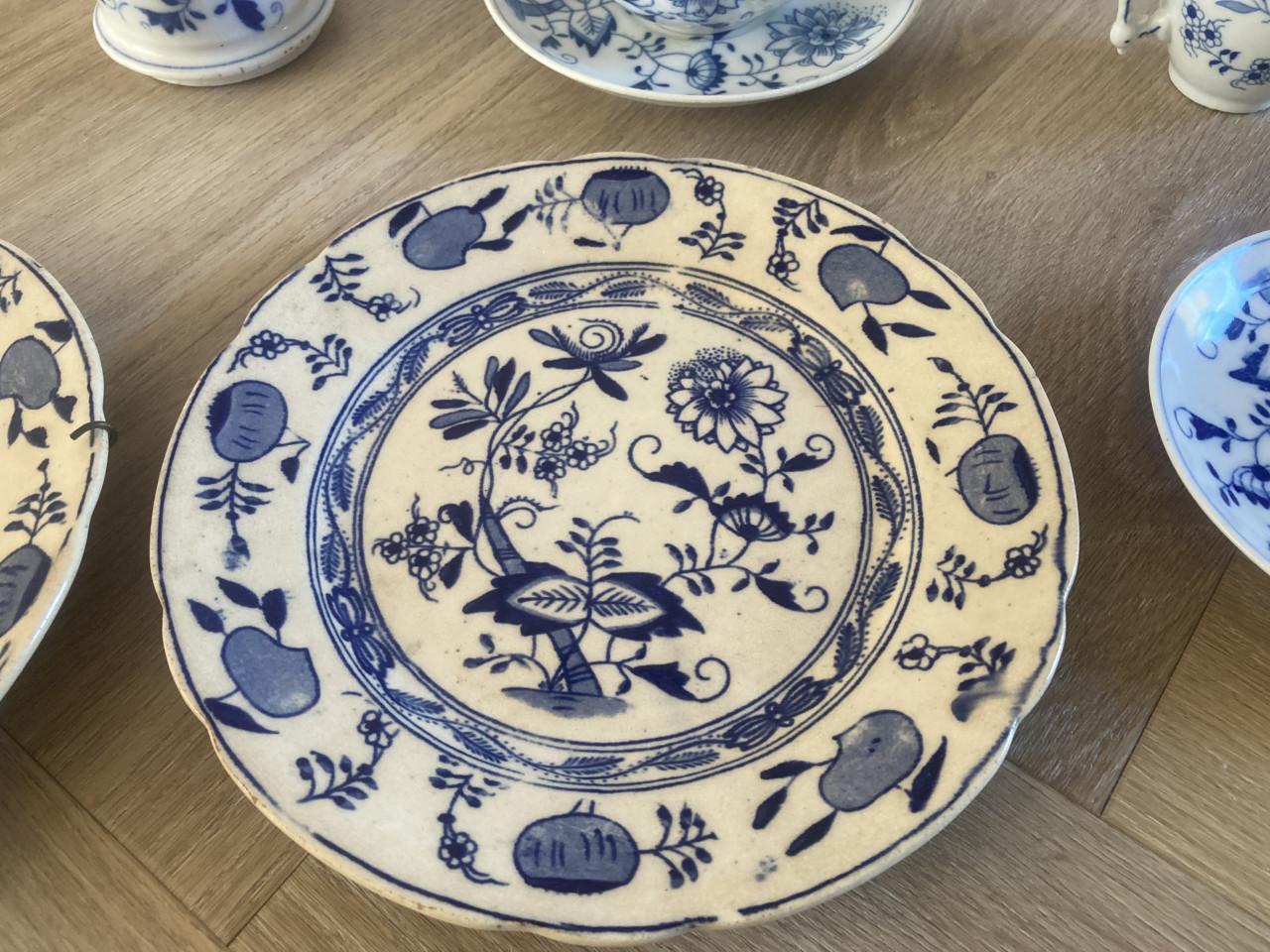 8 stuks Porcelein regout zwiebelmunster