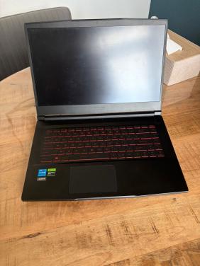 Laptop MSI GF63