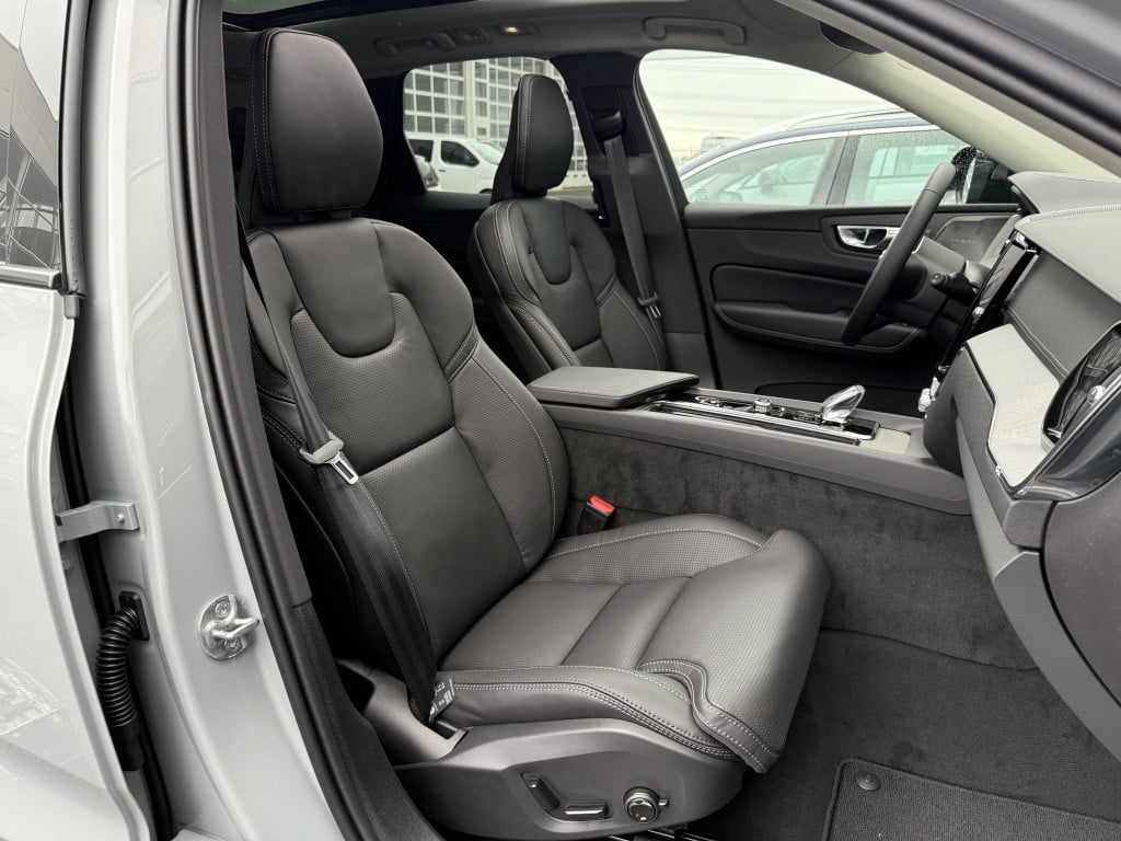 Volvo XC60 t6 awd ultra dark massage 22" inch | nieuwpr. € 89.421 |