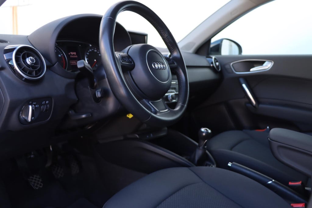 Audi A1 Sportback 1.0 tfsi adrenalin