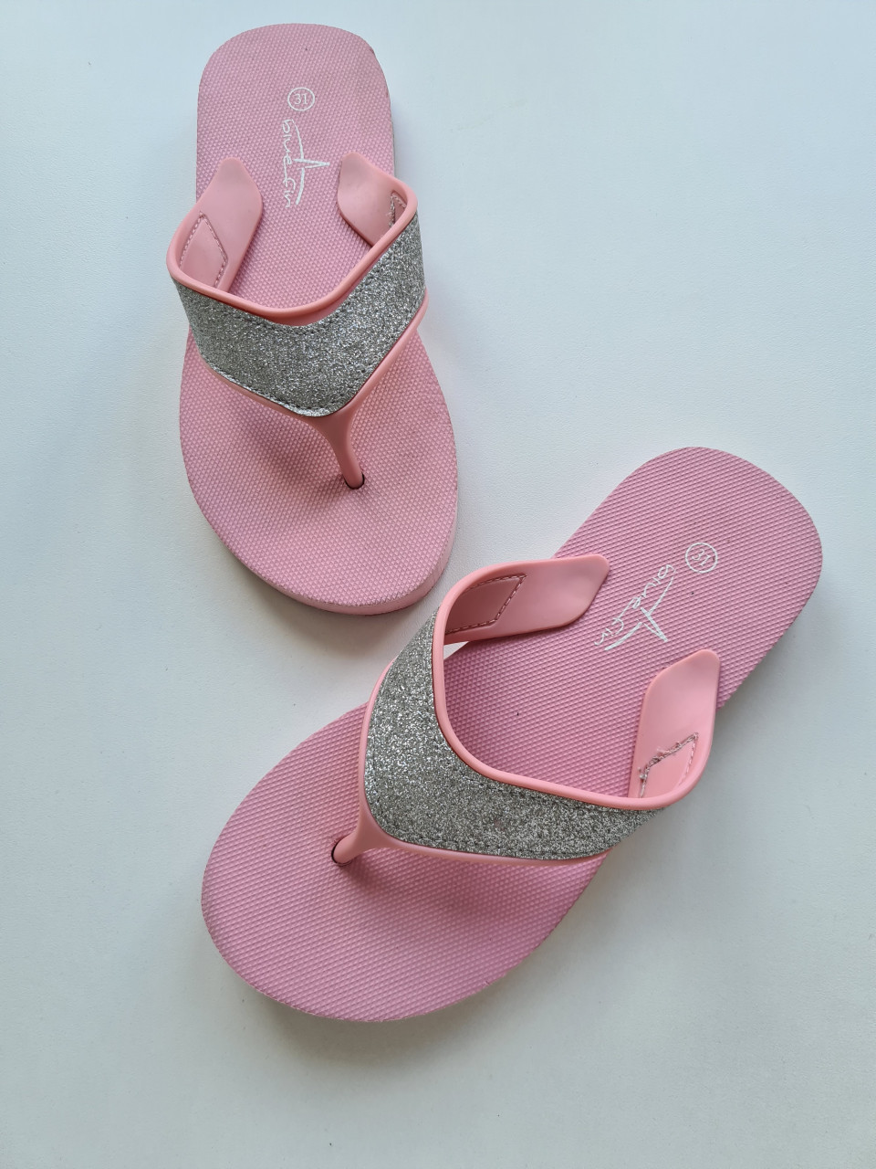 Roze / zilver teenslippers van Blue Fin  Maat 31
