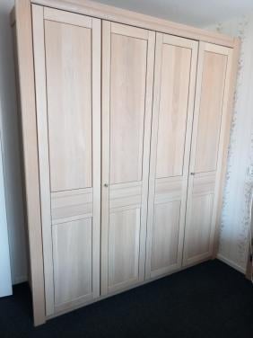 4 deurs linnenkast hang/leg