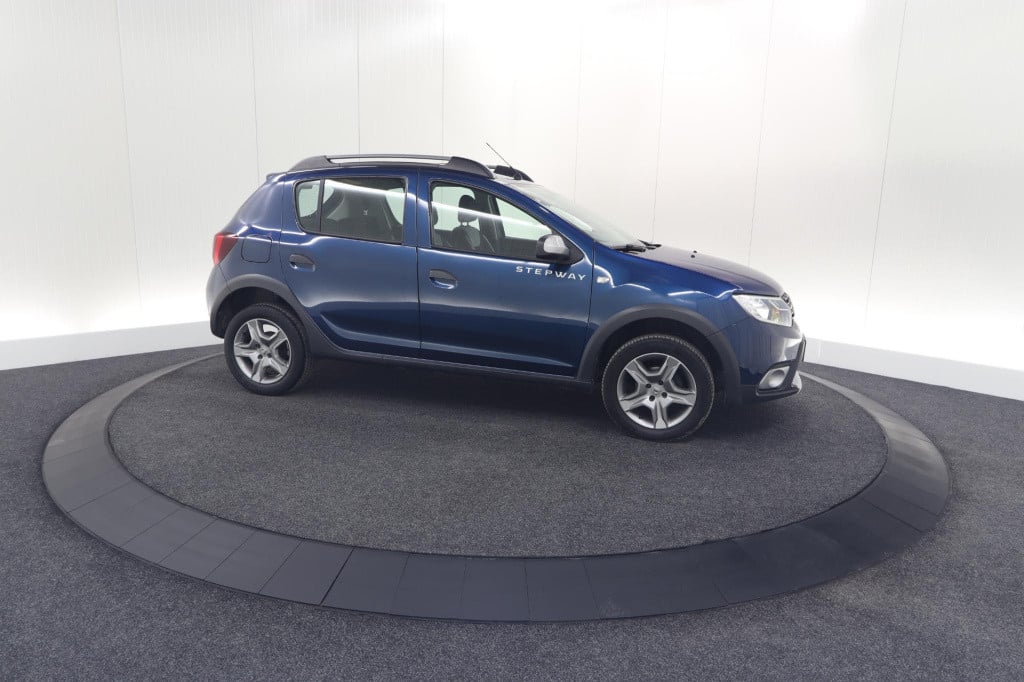 Dacia Sandero Stepway tce 90 sl | navigatie | parkeersensoren | airco