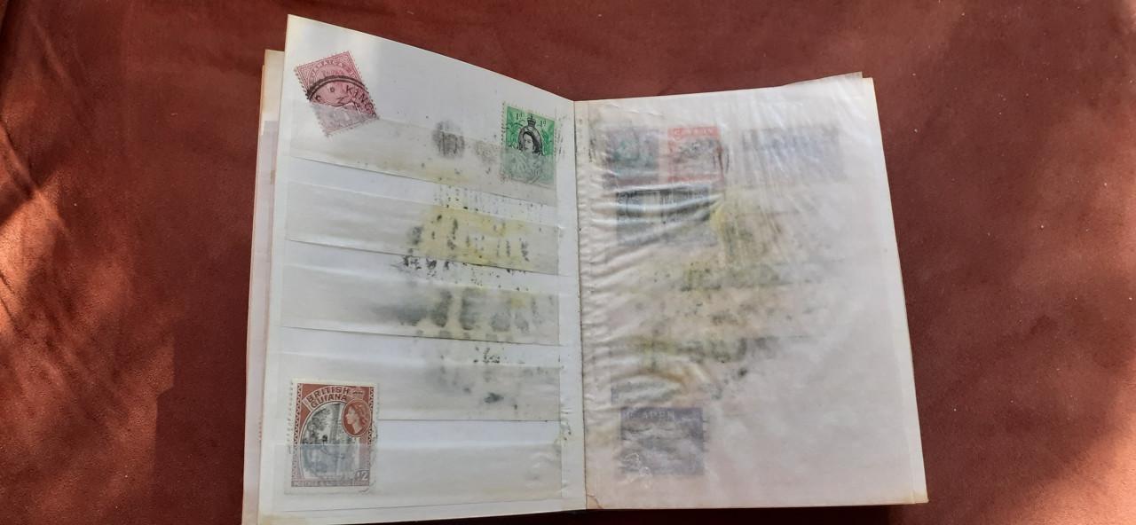 Postzegels van diverse kleine Landen