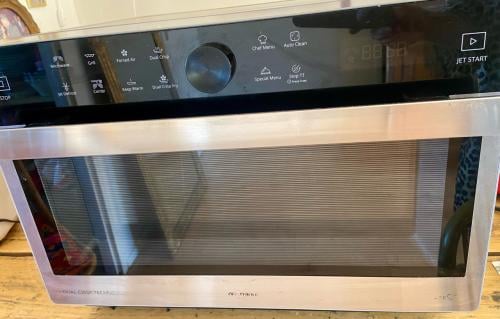 Whirlpool suprème Chef dual crisp combimagnetron