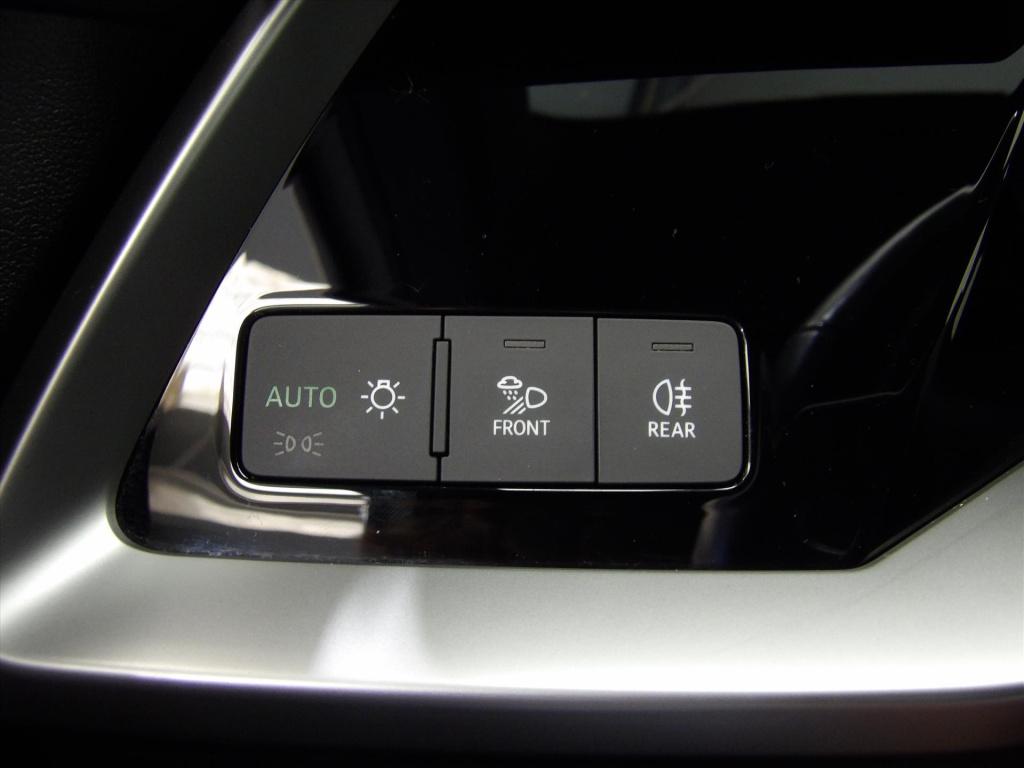 Audi A3 35 tfsi 150pk s tronic s line edition