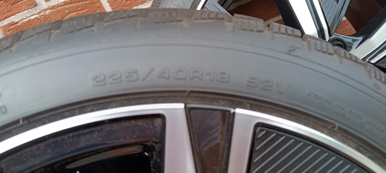 Originele Peugeot 308/Astra L 18inch exclusieve winterset.