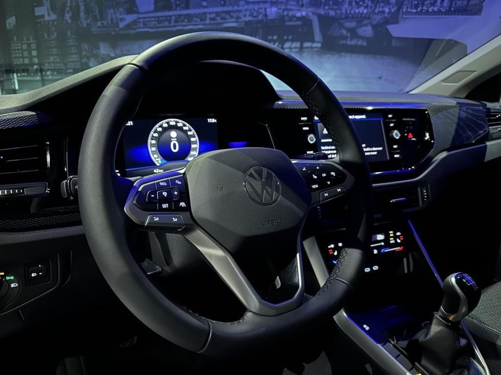 Volkswagen Polo 1.0 tsi life edition *iqlight*appconnect*winterpack*acc*