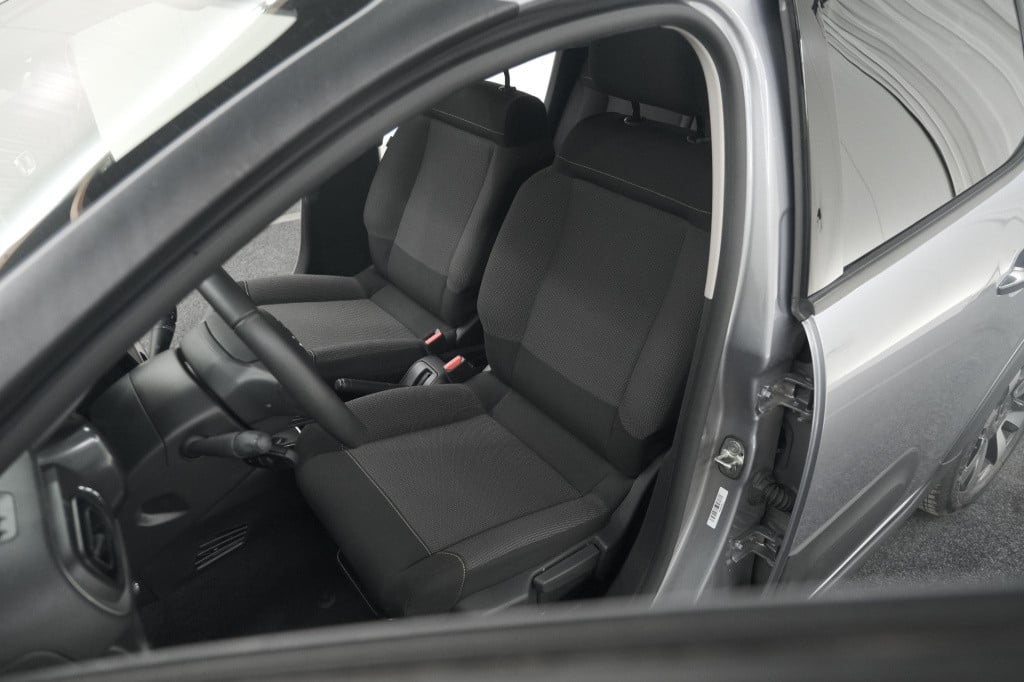 Citroen C3 puretech 110 eat6 max | camera | parkeersensoren | navigatie | a