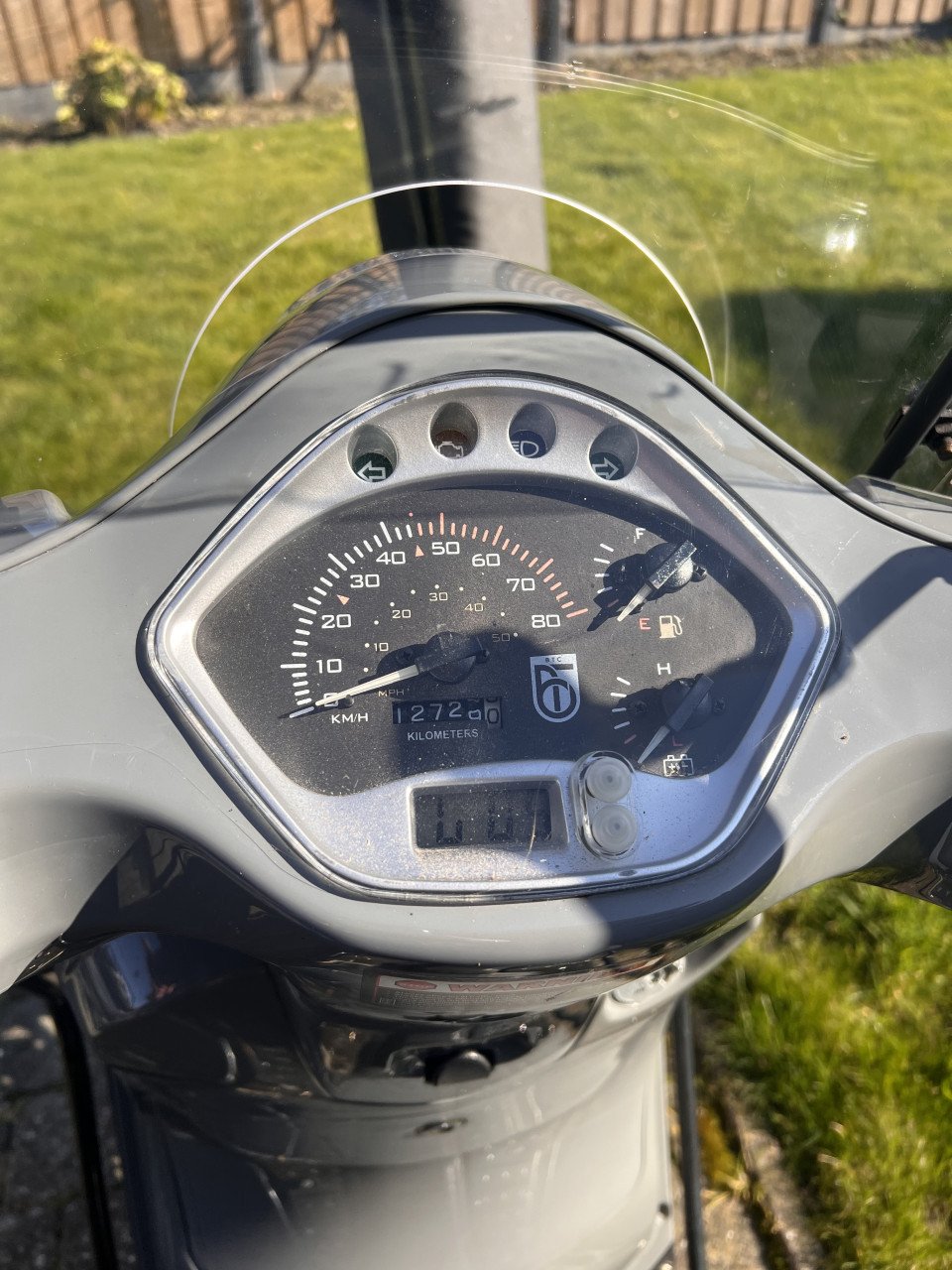 BTC Riva Luxury Scooter – Nardo Grey