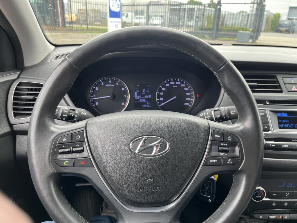 Hyundai I 20 1.2 hp i-motion premium 42 dkm