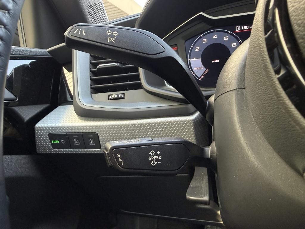 Audi A1 citycarver 30 tfsi - sline - sportstoelen - led koplampen -