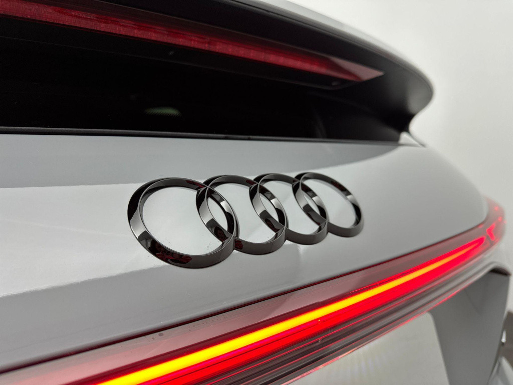 Audi Q4 E-tron sportback s edition e-tron 45 210kw/286pk 82kwh sportback el