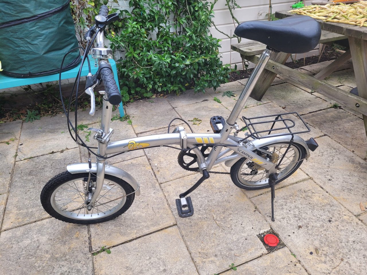 B2R Scamper vouwfiets grijs – 6 versnellingen + 2 reserve binnenbanden