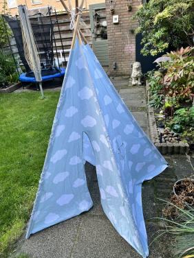Mooie Wigwam Speeltent - altijd binnen op slaapkamer gestaan = gereserveerd