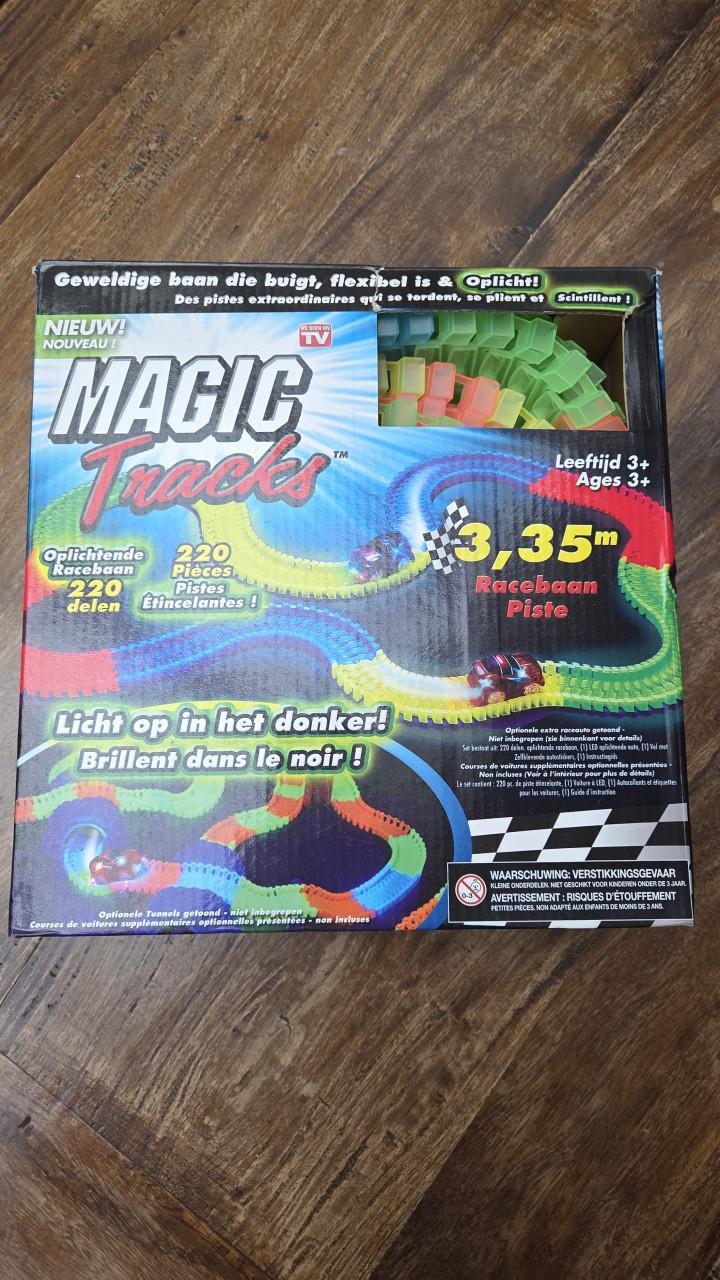 Magic Tracks Racebaan - Gratis maar auto doet het niet!
