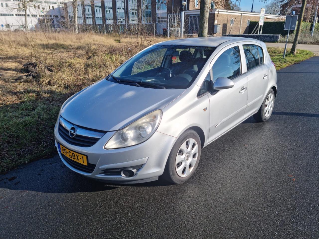 Opel corsa 1.2i twinsport bouwjaar 2008 apk 9-2026 5 deurs
