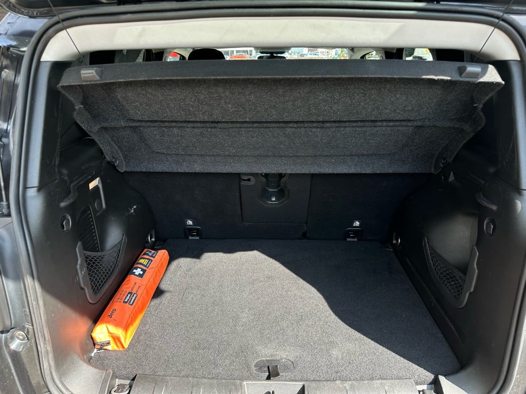 Jeep Renegade 1.6 e-torq longitude // black edition // 52.000km! //