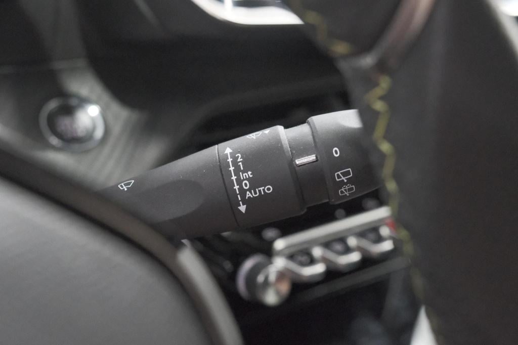 Peugeot 208 ev gt 54 kwh | 95,7% soh | 11 kw lader | 360 camera | alcantara
