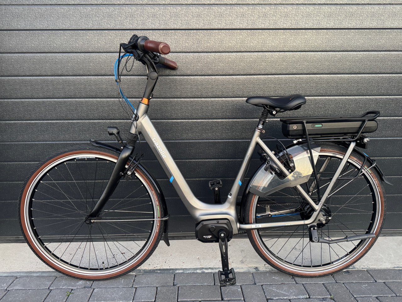 Gazelle C330 | Shimano Middenmotor | BELT