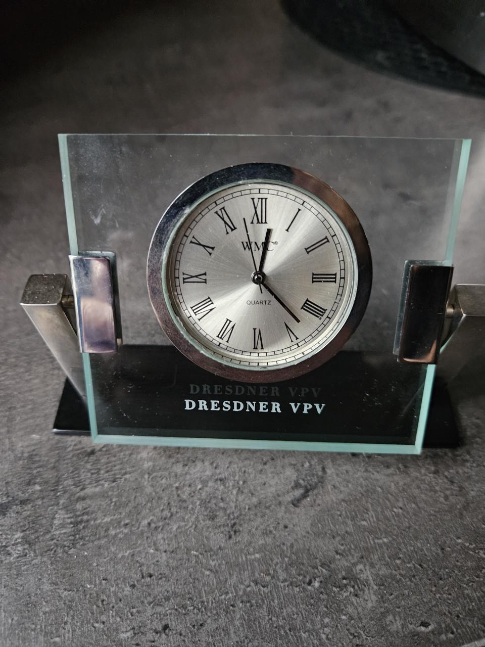 Mooie duitse vintage Mini quartz tafelklok WMC dresden...