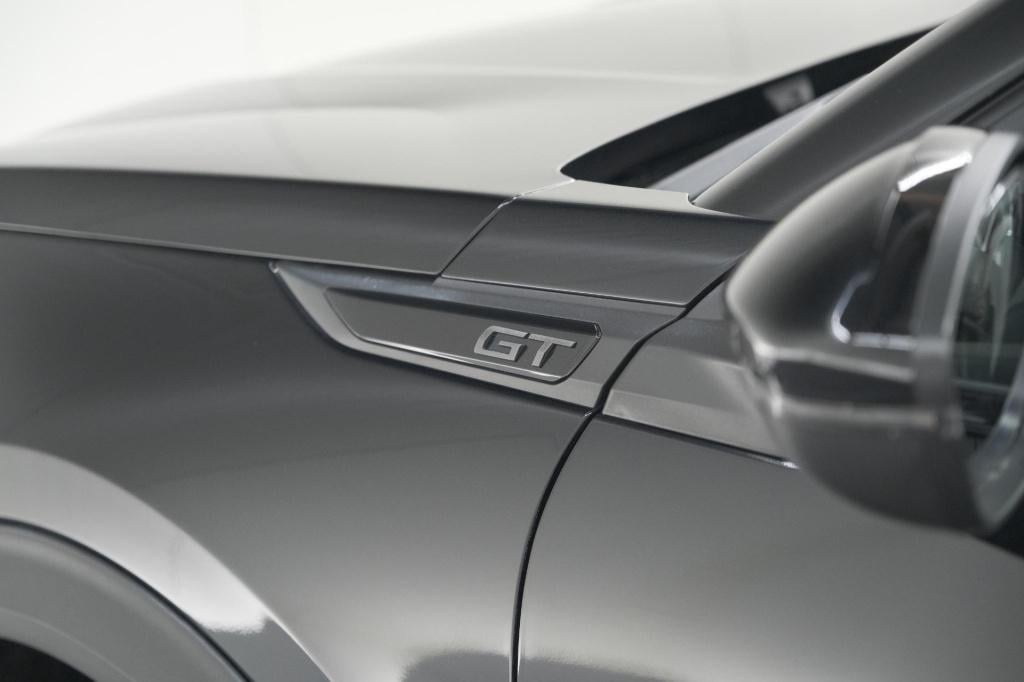 Peugeot 2008 puretech 130 eat8 gt | camera | parkeersensoren | apple carpla
