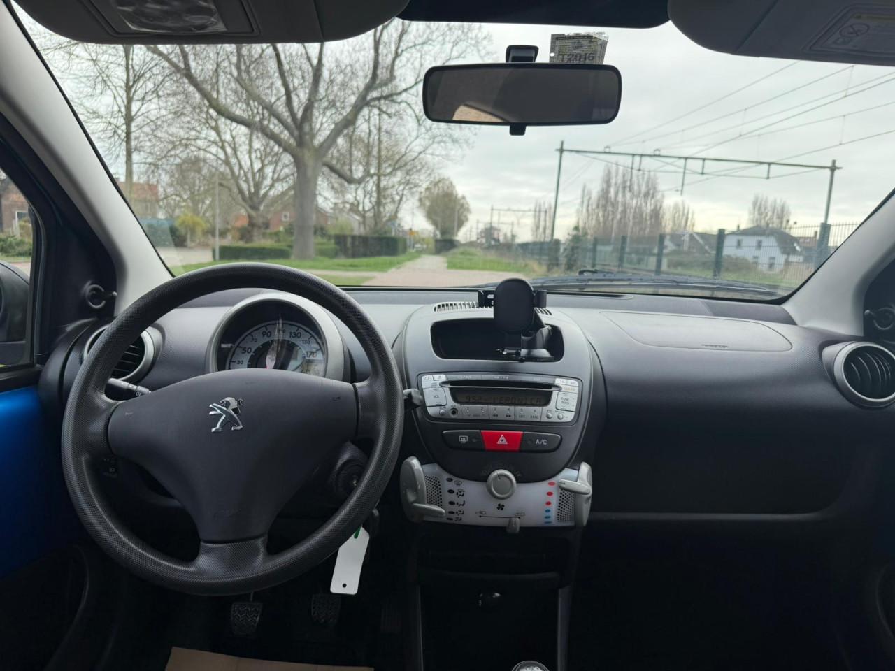 Peugeot 107 1.0 Access  uit 2013 5-Deurs met AIRCO | NETTE AUTO | APK 03/27