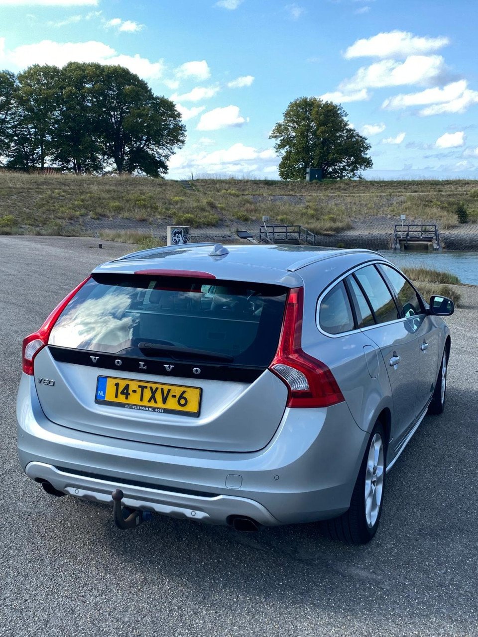Volvo V60 1.6 T3 OCEAN RACE, VOL LEDER, NAVIGATIE en TREKHAAK