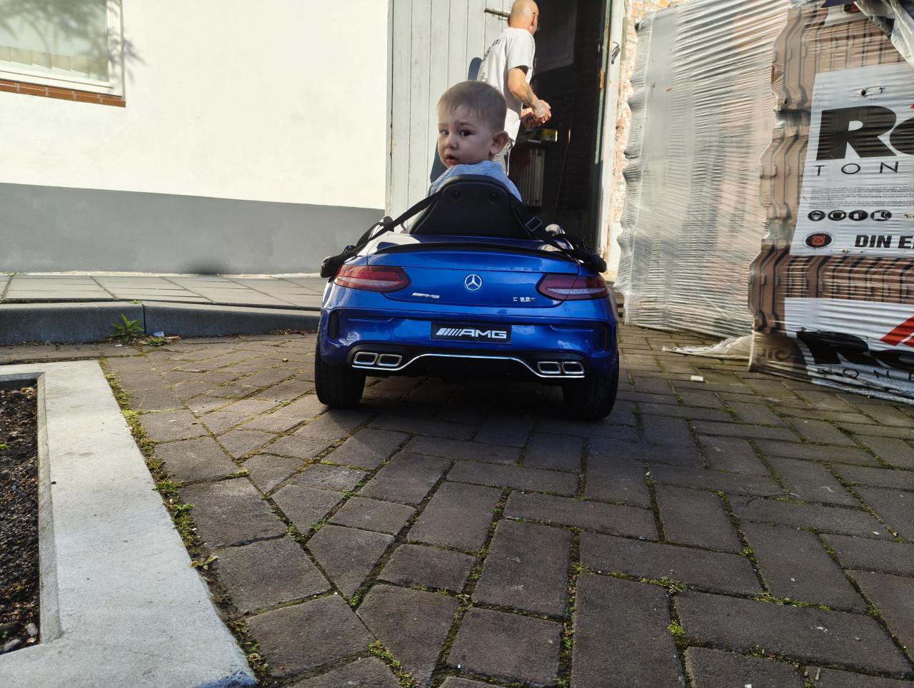 Mercedes AMG elektrische auto met afstandsbediening