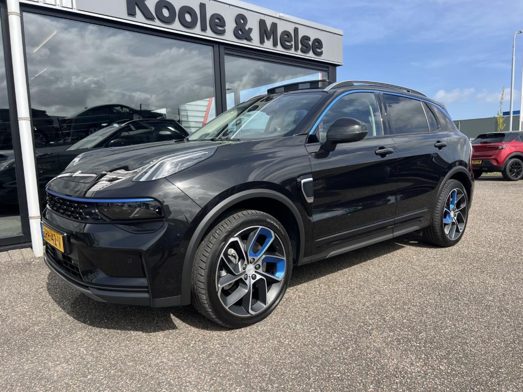 Lynk & Co 01 1.5 261pk phev 7dcth , panodak , trekhaak , carplay ,adaptive 