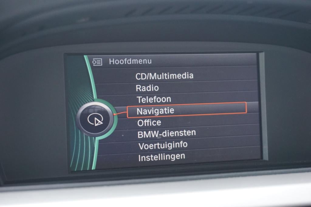 BMW 3-serie 318i corporate lease luxury line climate / navi / cruise / lede
